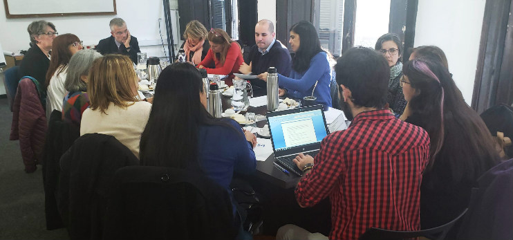 Mesa redonda de funcionarios