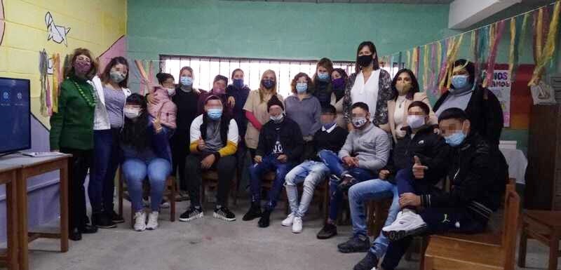 Jóvenes de los Centros con Directorio