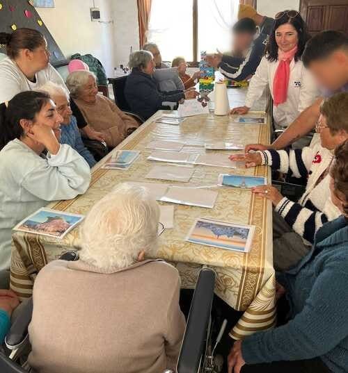 Mesa de juegos con los abuelos